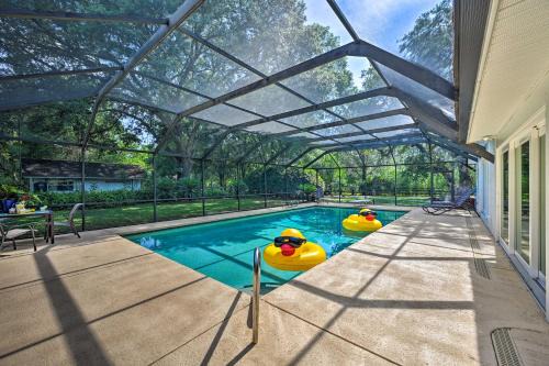 Bearss Plaza Casa | Game Room and Pool Huge Lutz Family Retreat