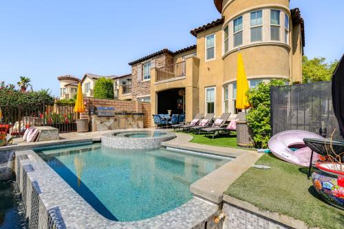 Terra Lago Casa | Game Room and Views Luxe Lakefront Home in Indio!