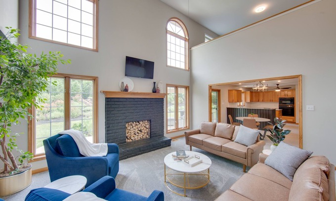 Hummelstown Casa | Game Room & Covered Patio: Hummelstown Hideaway
