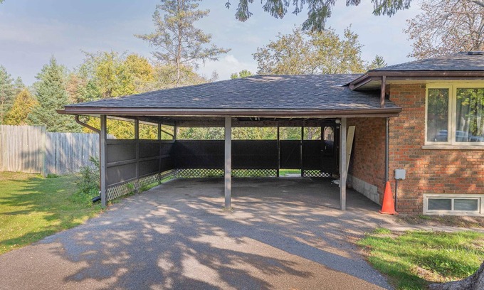 Lakefield Casa | Games+BBQ+Firepit+sleep 8+4 beds near Downtown