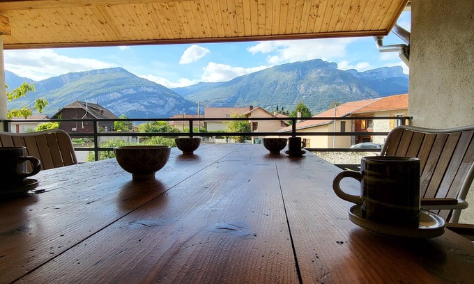 Saint-Egreve Apartamento | 'games of Home' - Appartement-maison Proche Grenoble