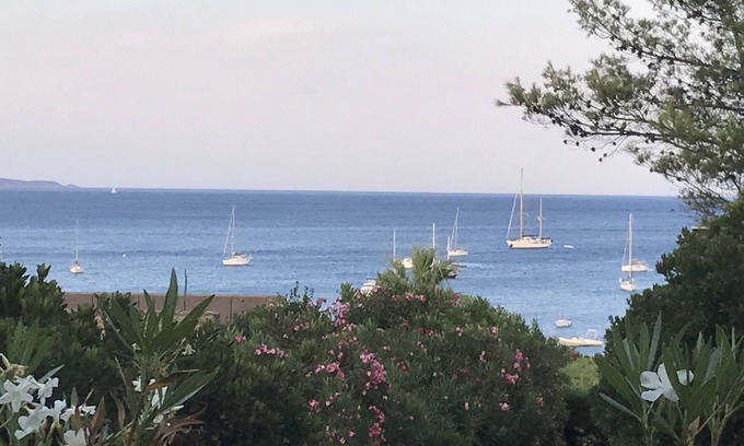 Cap Benat Casa | Maison Gaou Bénat con vistas al mar 10 camas a 3 minutos del mar