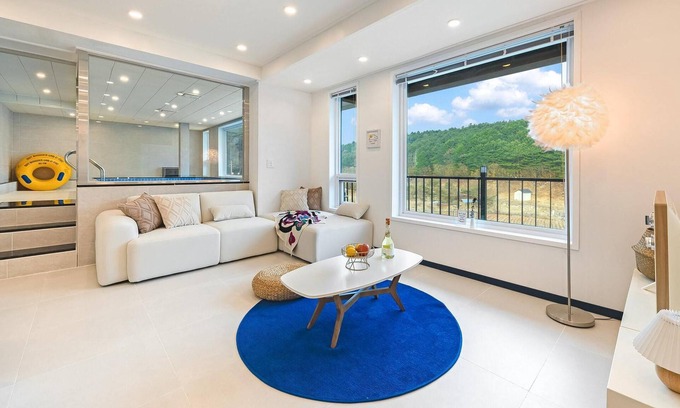 Gapyeong Casa | Gapyeong Haneul Sanchaek Poolvilla Pensi