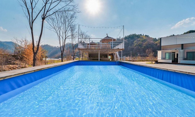Buk Casa | Gapyeong Yeoldudal Spapension&camping