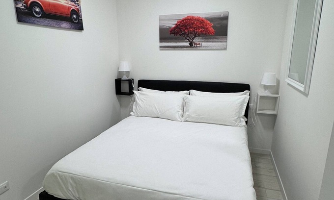Garbagnate Milanese Apartamento | Garda Court - App.to Limone studio apartment