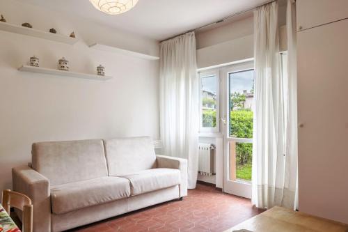 Bogliaco Apartamento | Garda - Lakefront Residence Pool - by Host4U