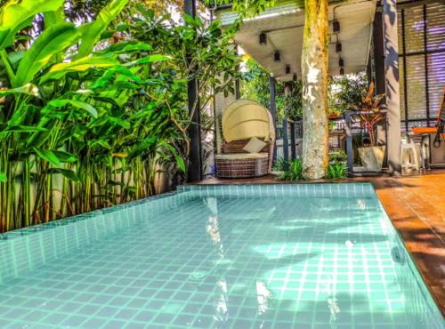 Bang Phlat Otro | Garden and pool Villa bangkok