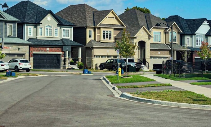 Brantford Casa | Garden Ave Suite – 3 Mins to Hwy 403