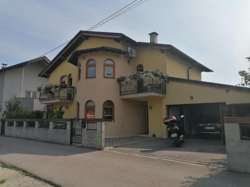 Ilidza Apartamento | Garden Blue Sarajevo - free Parking