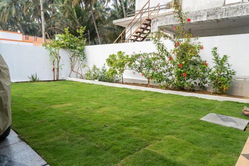 Coimbatore Casa | Garden cottage, 5 mins from Isha Yoga Center