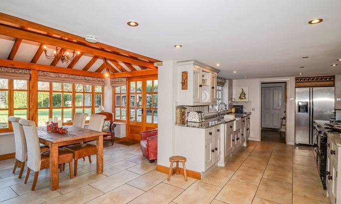 Loversall Cabaña | Garden Cottage