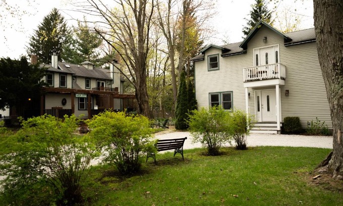 Union Pier Cama Y Desayuno | Garden Grove Inn Bed and Breakfast