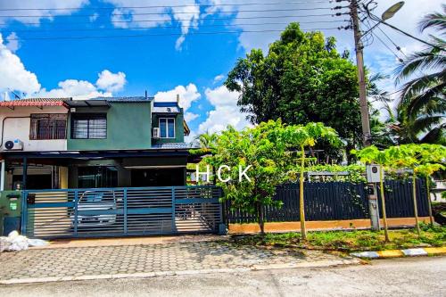 Klang Apartamento | Garden Home at Klang by HCK
