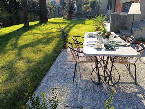 Casorezzo Casa | Garden House