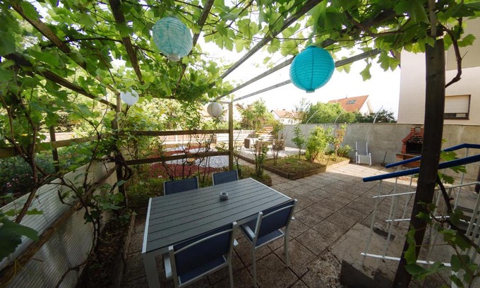 Siska District Casa | Garden House