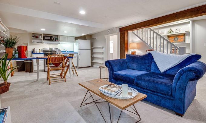 Clifton Apartamento | Garden-Level Cincinnati Apartment: Walkable Area!