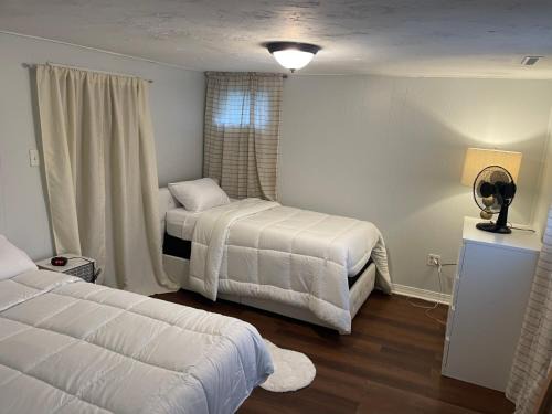 Brockton Apartamento | Garden level one bedroom apartment