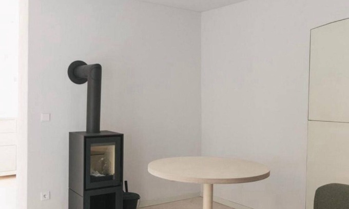 Werben Apartamento | GARDEN LEVEL RIGHT