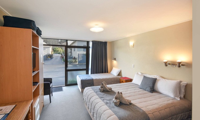 North Dunedin Hotel | Garden Motel