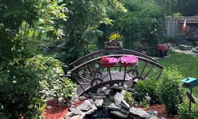 Alcona Apartamento | Garden Oasis 2Bed Private Apt. - Walk to Lake Simcoe!