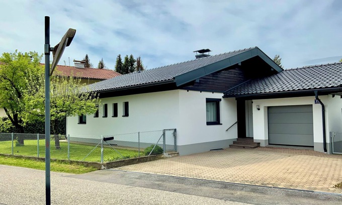 Landskron Casa | Garden Paradise - Ferienhaus mit 400m2 Garten - Nähe Ossiacher See