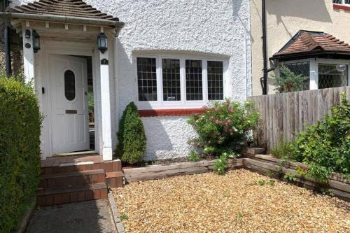 Cwmcarn Casa | Garden Suburbs Cottage