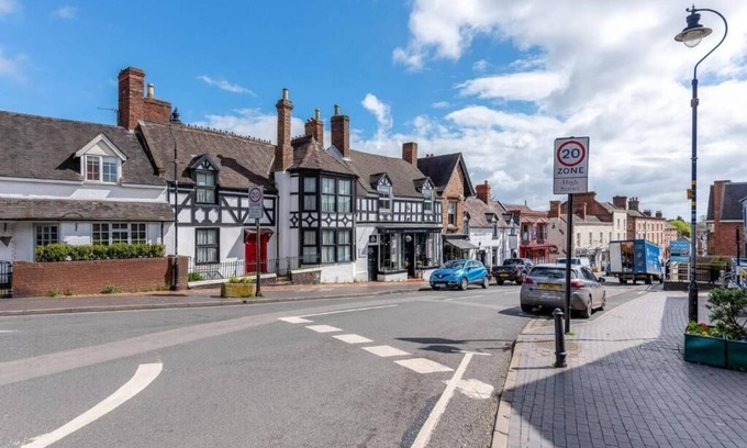 Coalbrookdale Apartamento | Garden view a Luxury Apartment on Broseley High Street Shropshire