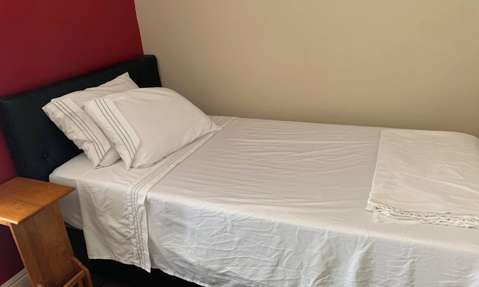 Woodland Hills Apartamento | Garden View Charming Cozy studio in nice Los Angeles -AC and Highspeed Internet
