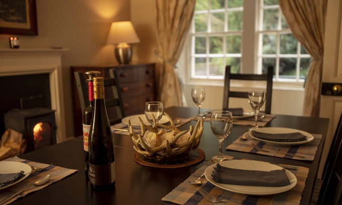 Gorebridge Casa | Gardener's House - a traditional stone 3 bedroom house on Arniston Estate
