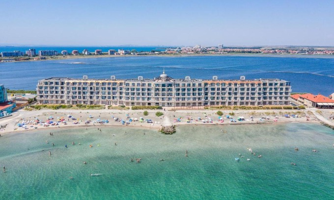 Pomorie Apartamento | Gardenia Beach Palace Aparthotel