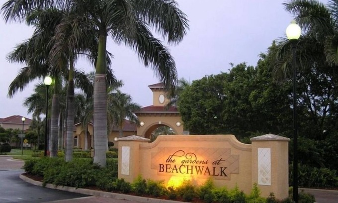 Beachwalk Isles Condominio | Jardines en Beachwalk - Hermoso condominio cerca de las playas!