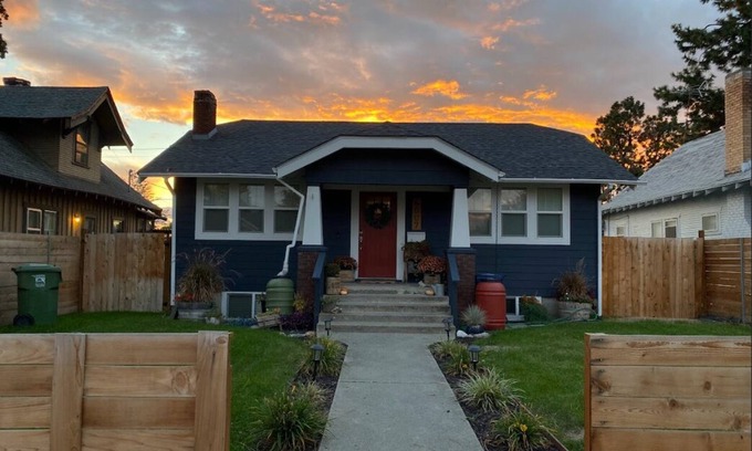 Northtown Casa | Garland Getaway-Updated 1926 bungalow, Pet-friendly!