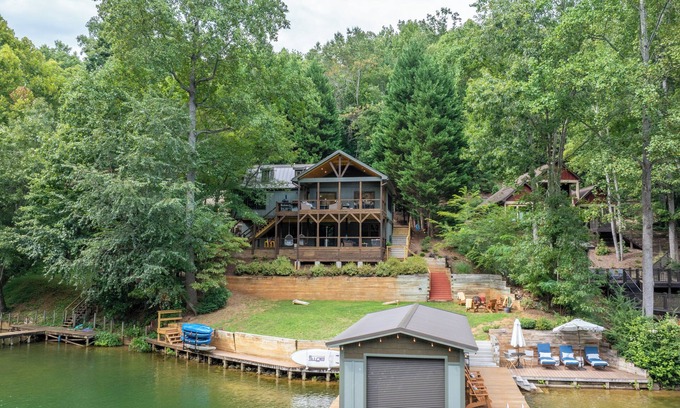 Lake Lure Casa | Garner Cove Lake House 4BR 3BA lakefront w/ dock, fire pit, game room