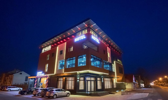 Ruma Hotel | Garnet Hotel & Event Centar