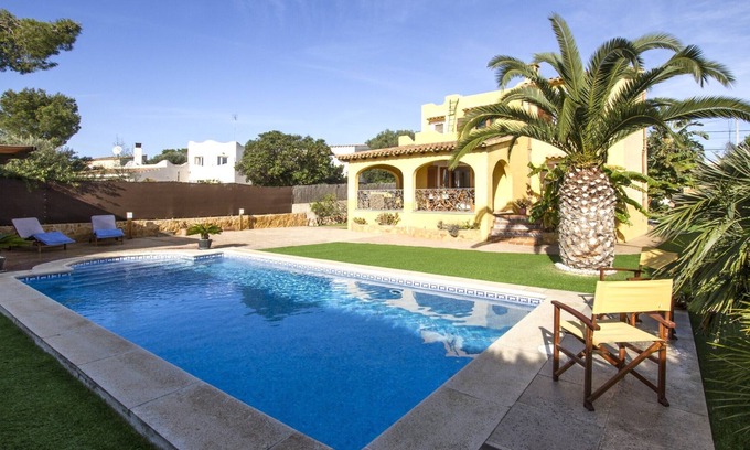 Cala Pi Chalet De Esquí | Garonda - gran chalet con piscina