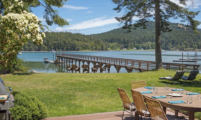 Friday Harbor Casa | Garrison Bay Beach House-