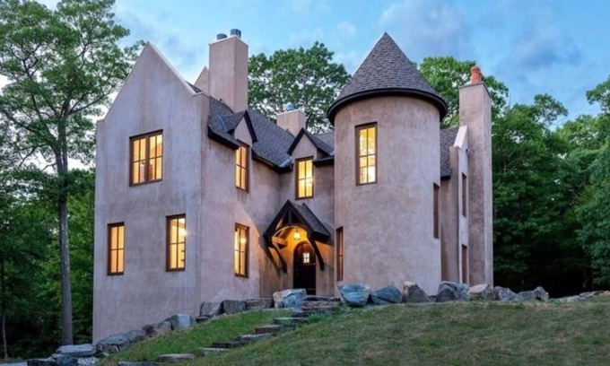 Garrison Casa | Garrison Castle Retreat 5B/4B Fireplace Pond Hike