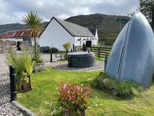 Inversnaid Cama Y Desayuno | Garrison Farm with Hot Tub