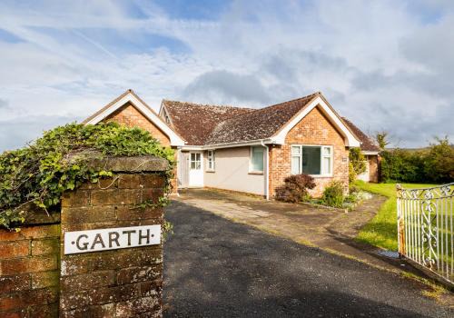 Dinas Cross Casa | Garth - a family home by the sea
