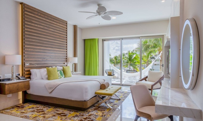Playa Mujeres Complejo | Garza Blanca Cancun