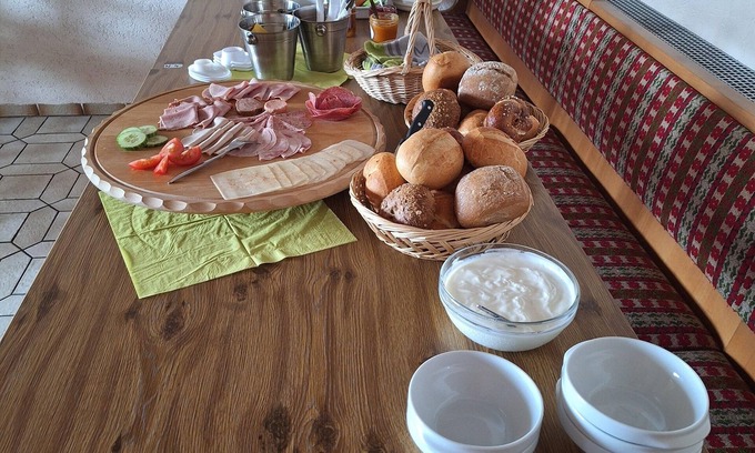 Wackersdorf Casa | Gasthaus & Metzgerei Besenhardt