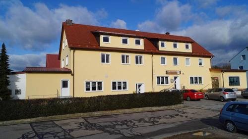 Wackersdorf Casa | Gasthaus & Metzgerei Besenhardt