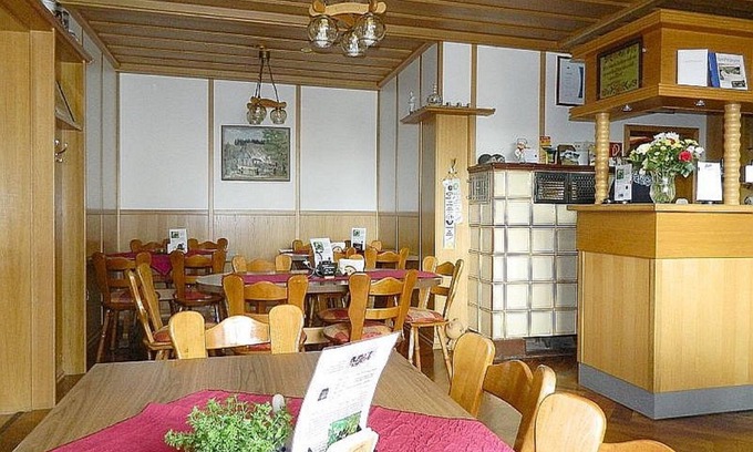 Spechtsbrunn Casa | Gasthaus & Pension am Rennsteig