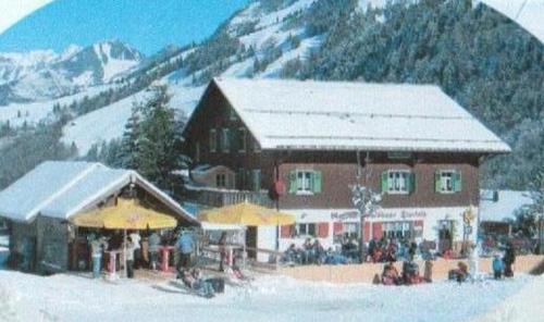 Busserach Hotel | Gasthaus Waldhaus