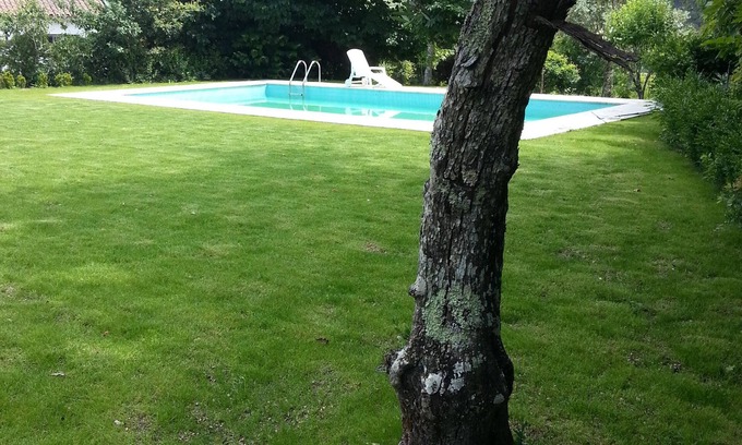 Gatao Casa | Casa rural en piedra y madera base ecológica - Sol y piscina de agua salada. Días de calma