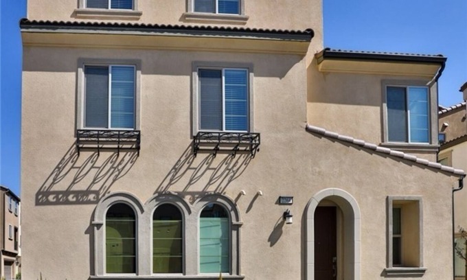 Upland Casa | Gate community, quiet environment, easy to access transportation