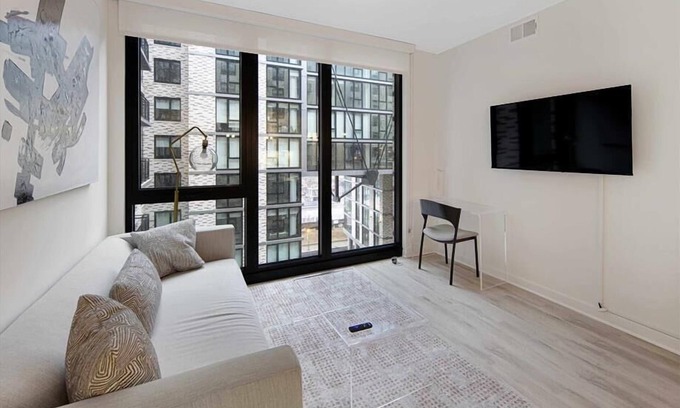 NoMa Hotel | Gated 2BR in the Heart of NoMa | Rooftop, Grill & Deck