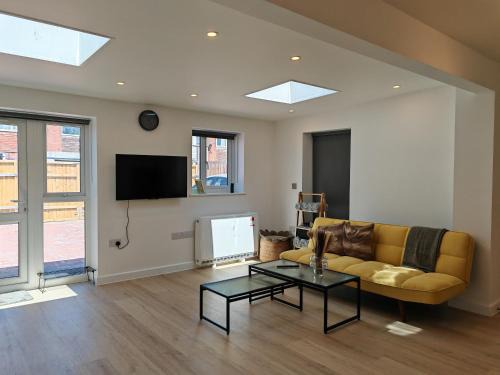 Patchway Casa | Gated 4 Guests House Free Parking