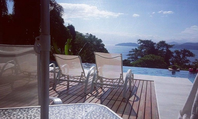 Sao Pedro Condominio | Condominio cerrado - Casas con 2 suites - climatizada, para hasta 08 personas - AAA