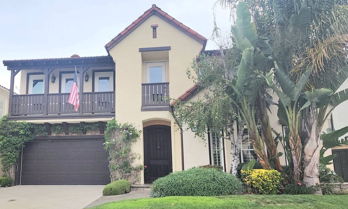 Turtle Ridge Casa | Gated community Ocean View home on Cul De Sac! Watch Disneyland fireworks!